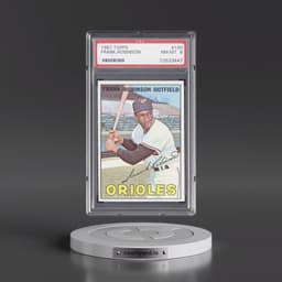 1967 Topps #100 Frank Robinson (PSA 8 NM-MT)