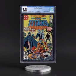 New Teen Titans #2 CGC 9.8 Off-white to White Pages (DC Comics, 12/80) - Universal