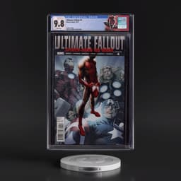 Ultimate Fallout #4 CGC 9.8 White Pages (Marvel Comics, 10/11) - Universal