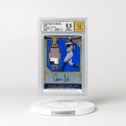 2017 Panini Gold Standard Rookie Jersey Autographs Prime #32 Aaron Judge/25 (BGS 8.5 NM-MT+)
