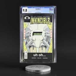 Invincible #4 CGC 9.8 White Pages (Image Comics, 4/03) - Universal